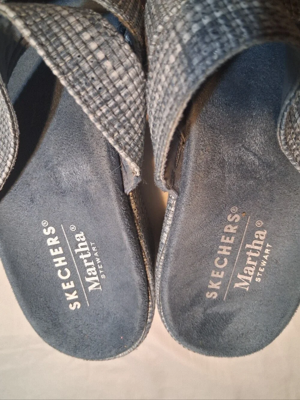 Skechers x Martha Stewart Grey Woven Strappy Wedge Sandals Women’s Size 9